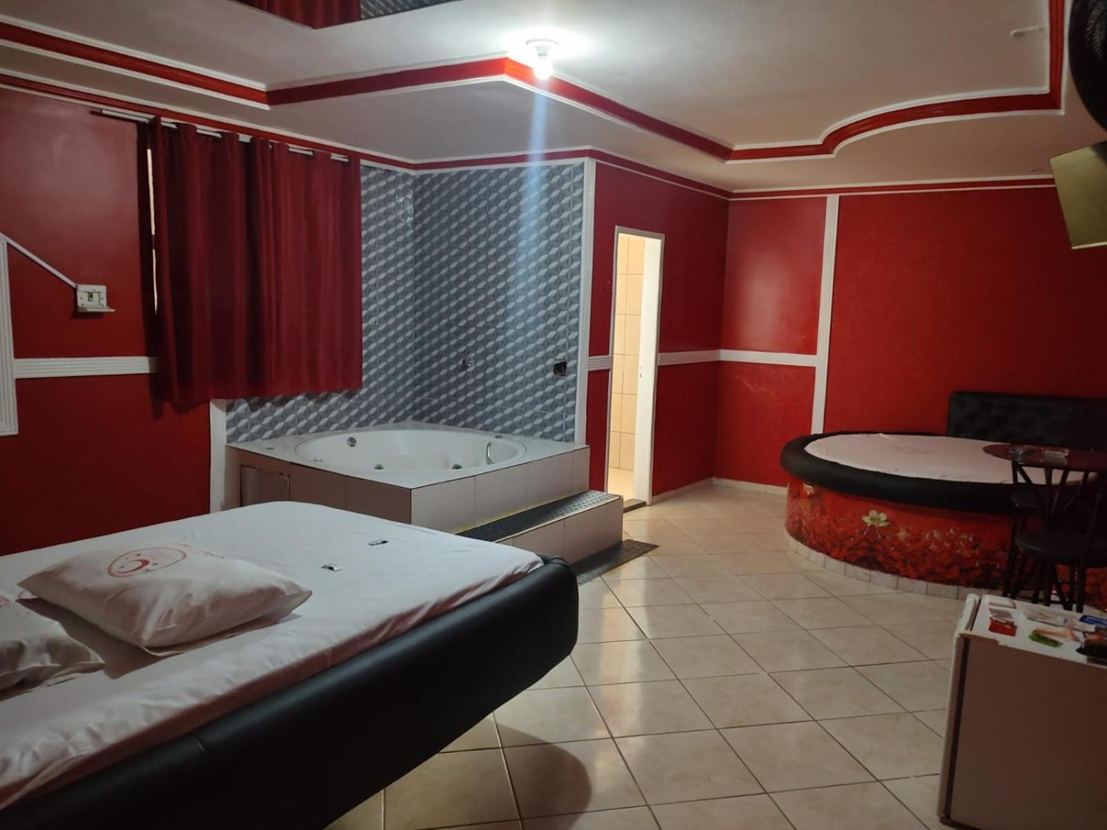 Vip Hotel 3*